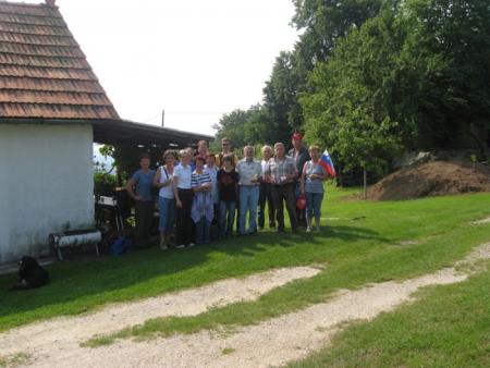 Pohod po Knobleharjevi poti in dan državnosti z mašo za domovino na Stopnem